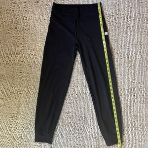 EUC Vuori Daily Legging. Size Small.